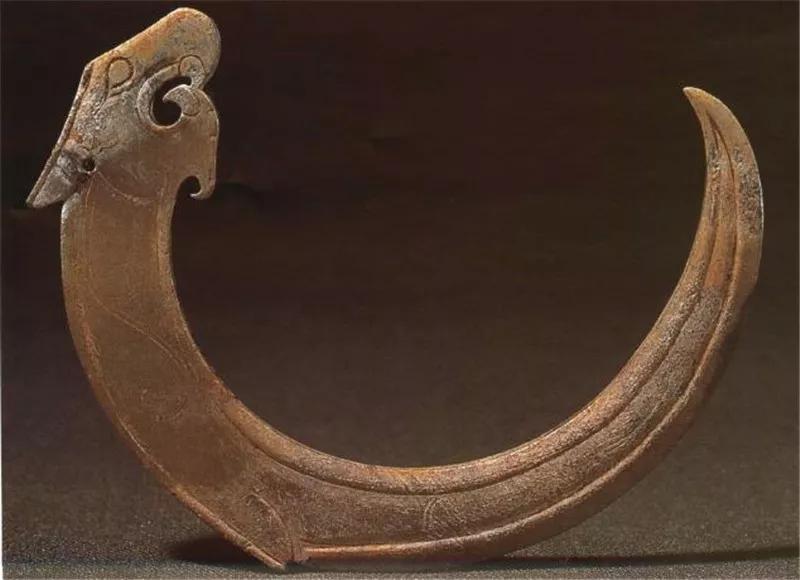 汉代玉的特征图片,汉代玉跪人造型特点