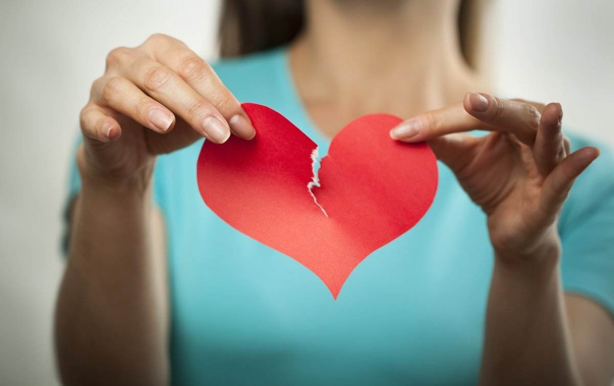 卵巢早衰40岁绝经有什么影响,35岁女性早衰症的症状有哪些