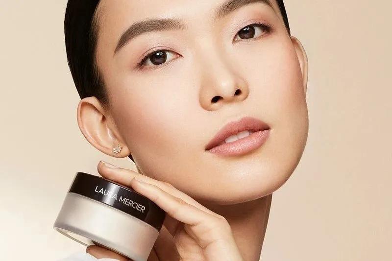 COS换logo引争议;北京SKP回应被投诉卖假货