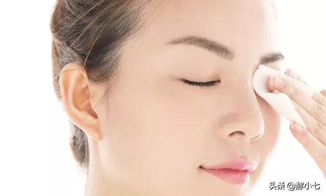 卸妆水卸妆乳卸妆油如何选择,卸妆油乳水怎么选择