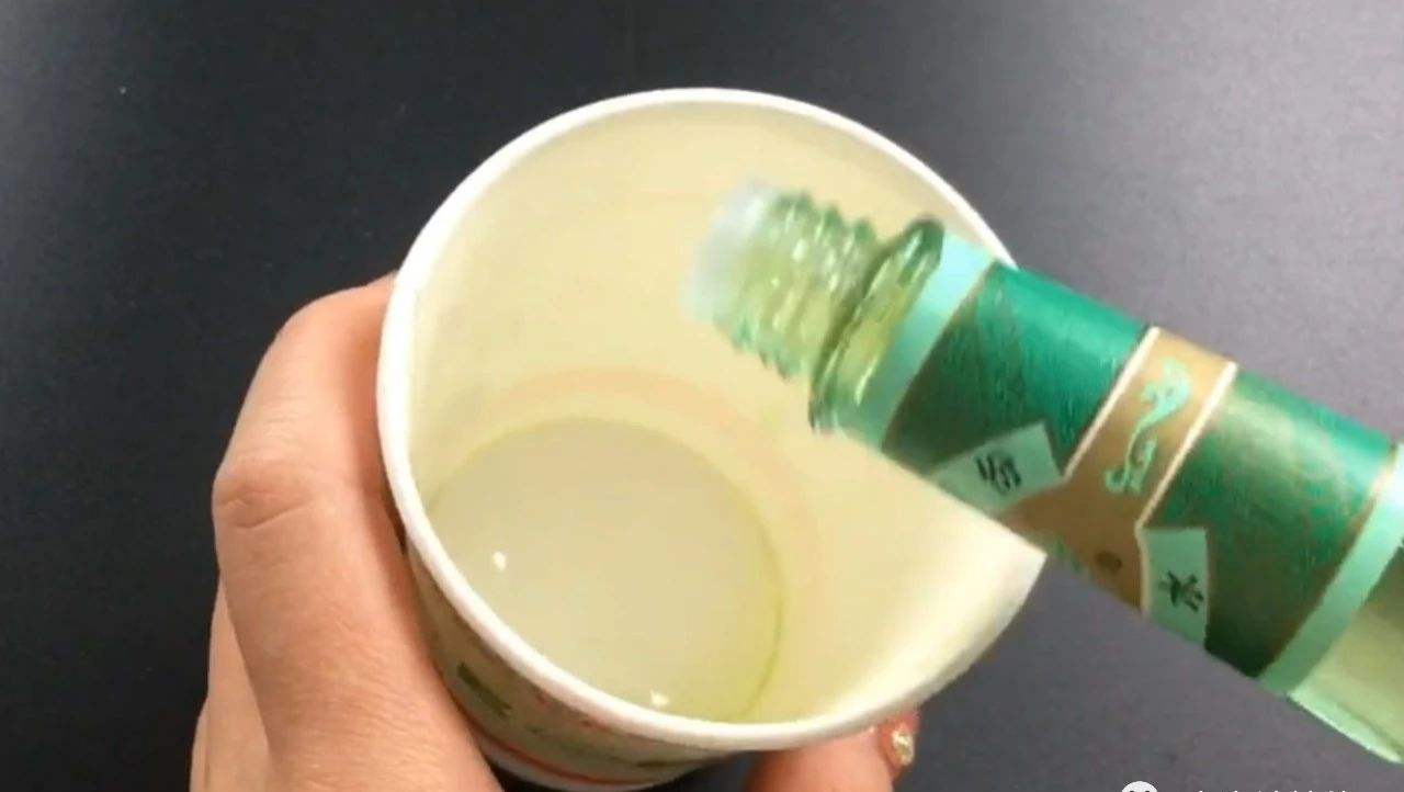 过期的花露水还能有啥用,过期的花露水的小妙招