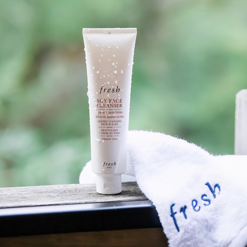 什么洗面奶温和保湿不刺激,这几种洗面奶越洗越容易长痘