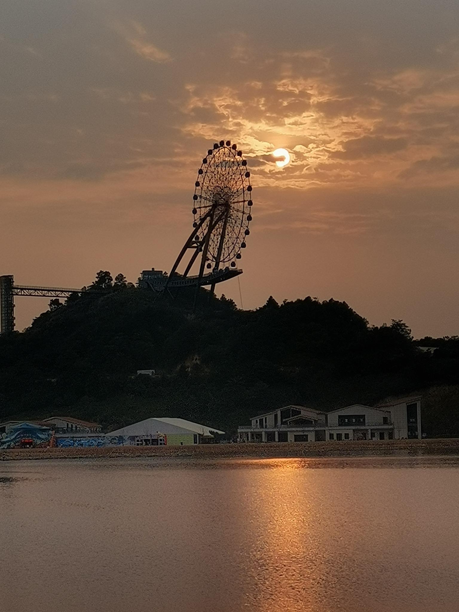 荣耀9x四个月评测,荣耀9x和荣耀x10现在还能用吗