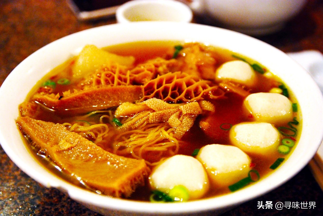 百吃不厌的广东牛杂,广东牛杂老师傅