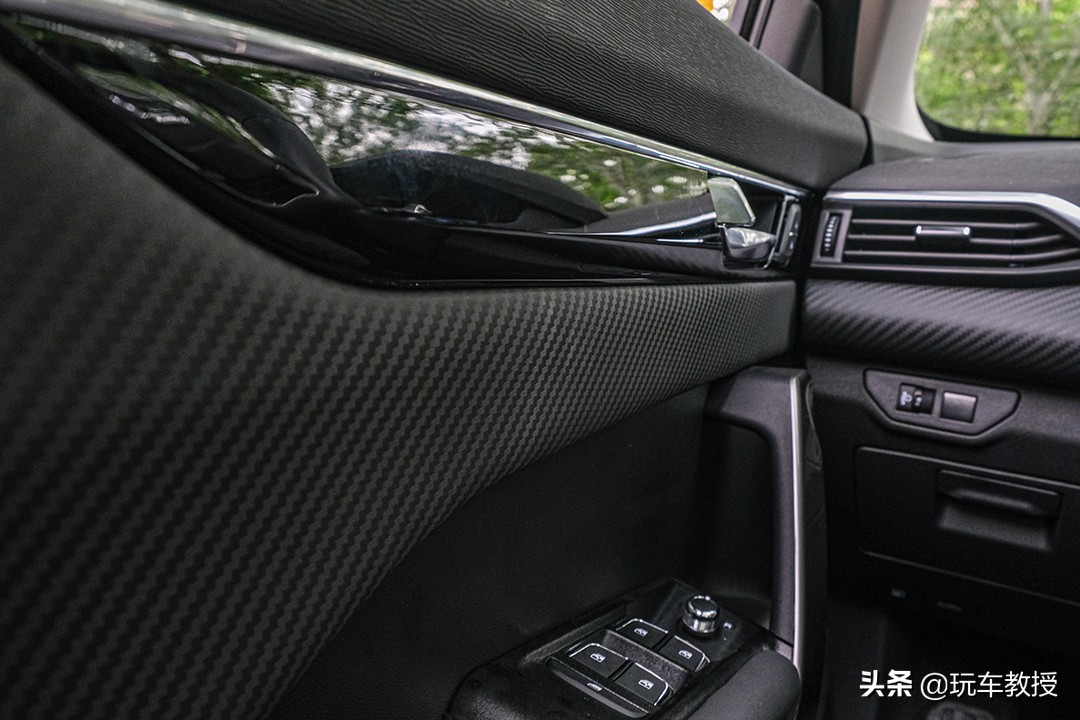 10万左右个性suv,10万左右的法系车suv