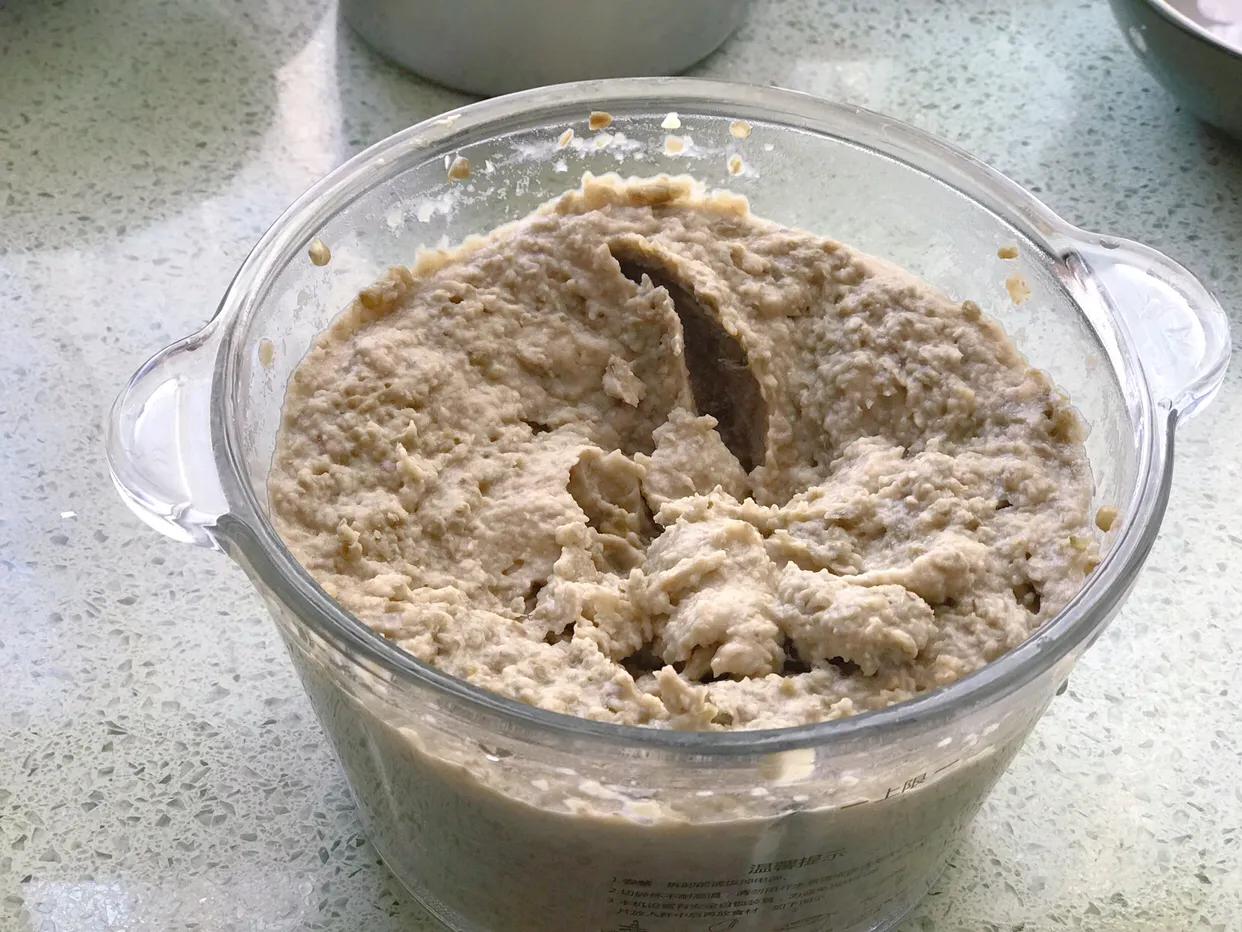 绿豆卷饼怎么做又软又好吃,绿豆红豆饼的制作方法视频