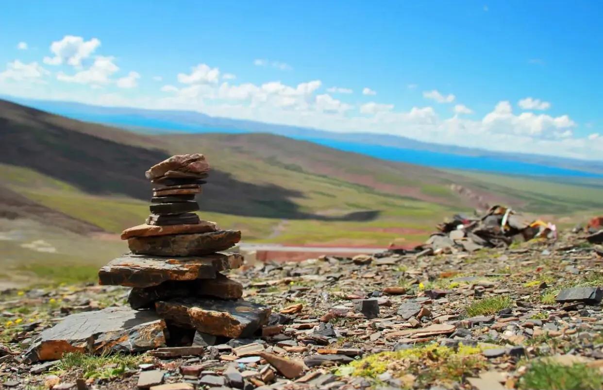 藏族的风俗习惯作文,藏族的风俗简介