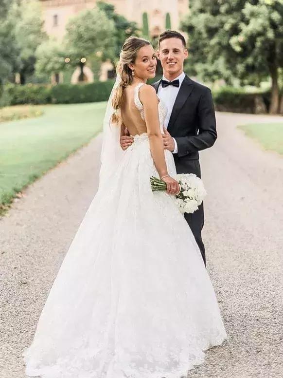 韩国婚纱品牌roserosa,韩国婚纱品牌eilarosa