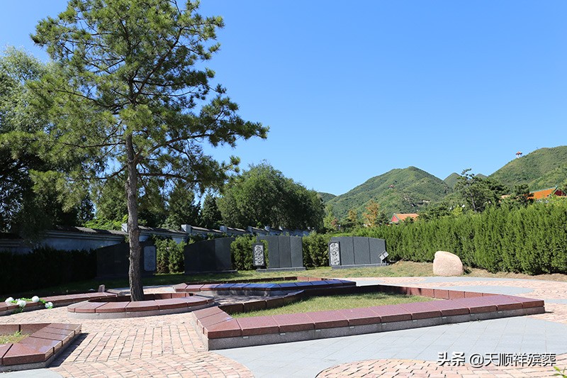 现在买墓地要多少钱,墓地的价格一般多少钱