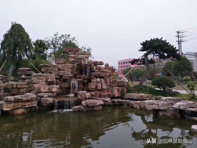 假山一般是什么石头做的,假山石材料有几种