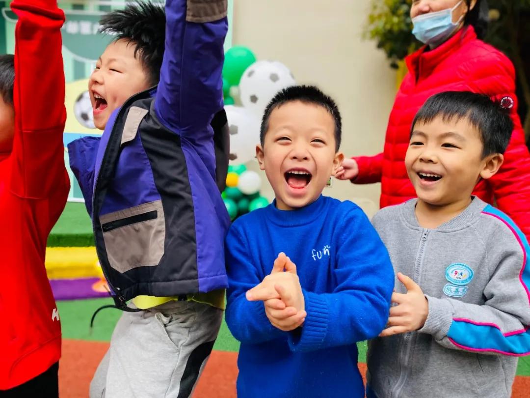 幼儿园足球嘉年华足球比赛视频,幼儿园足球主题游园活动