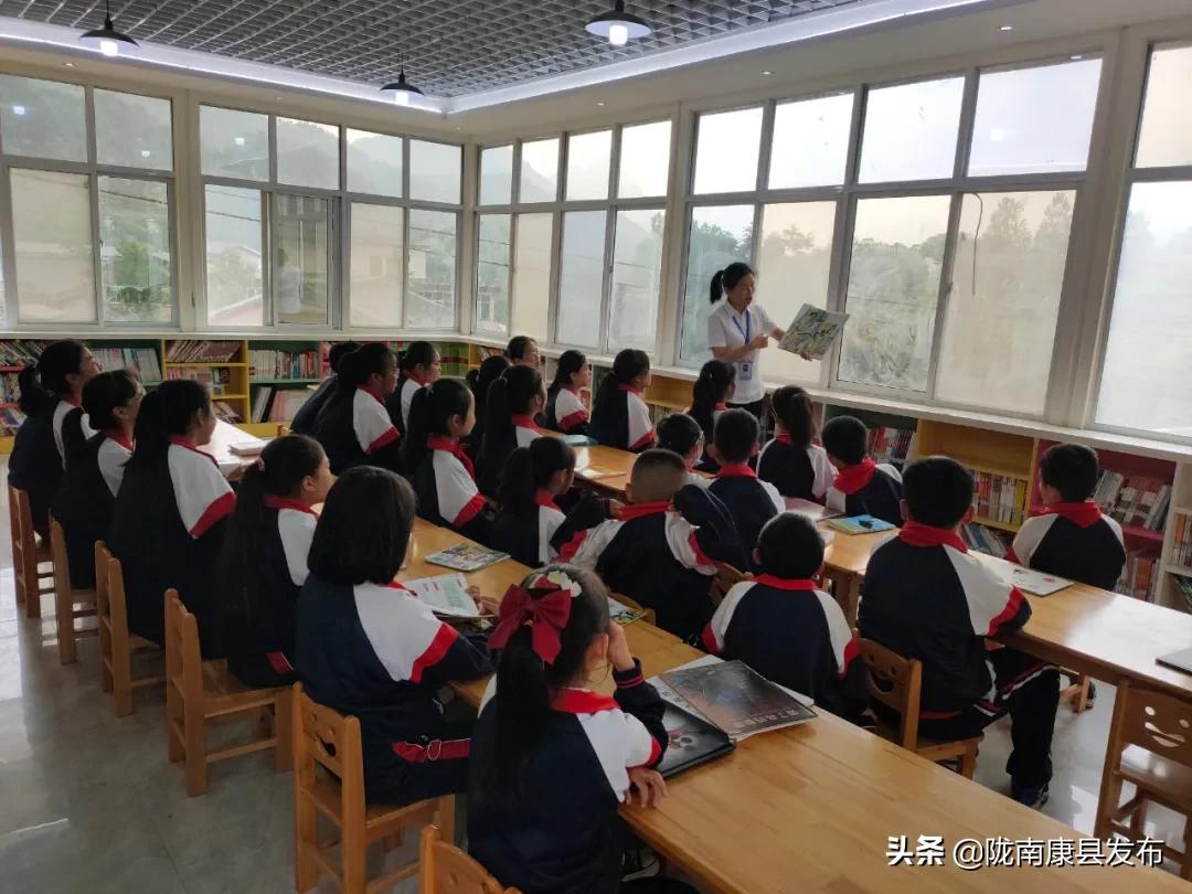 安康市坝河镇九年制学校,康县王坝镇九年制学校教师张燕