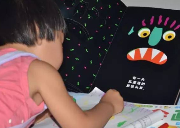 三岁前如何开发大脑让宝宝更聪明,0-3岁宝宝大脑发育及人格培养