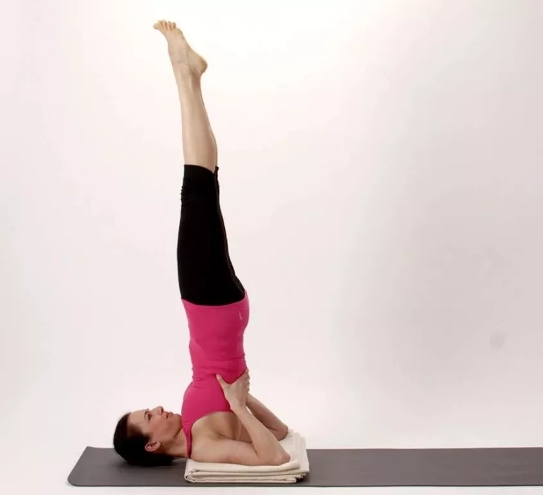 瑜伽桥式跟练,瑜伽里怎样做桥式才是正确的