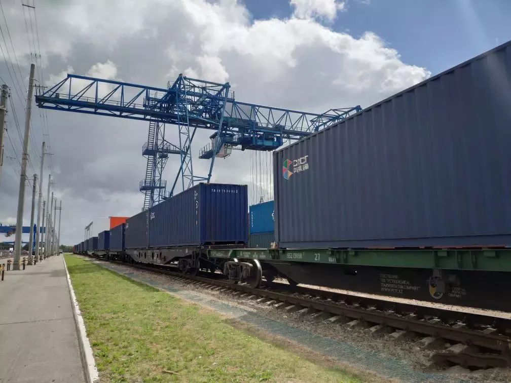 明斯克奶粉专列返程，运贸一体化服务品类再扩大