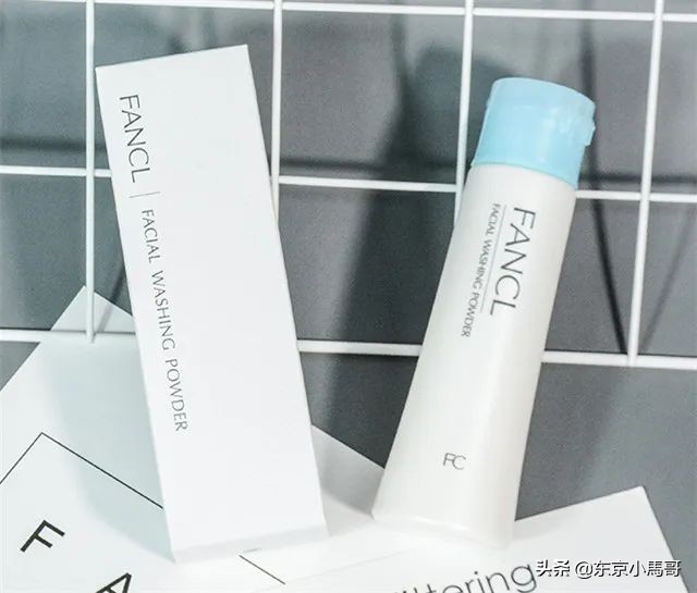 改善毛孔粗大的护肤习惯,可以改善毛孔粗大的护肤方法