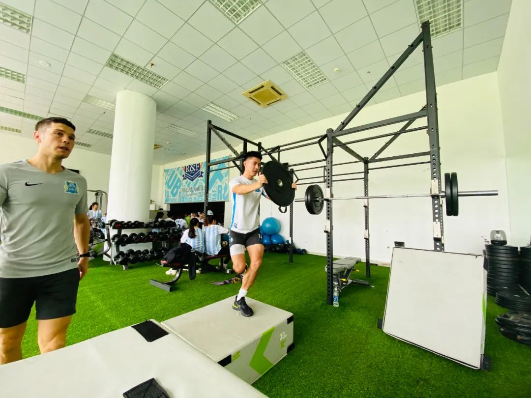 水瓶座生日快乐的视频,水瓶座生日快乐