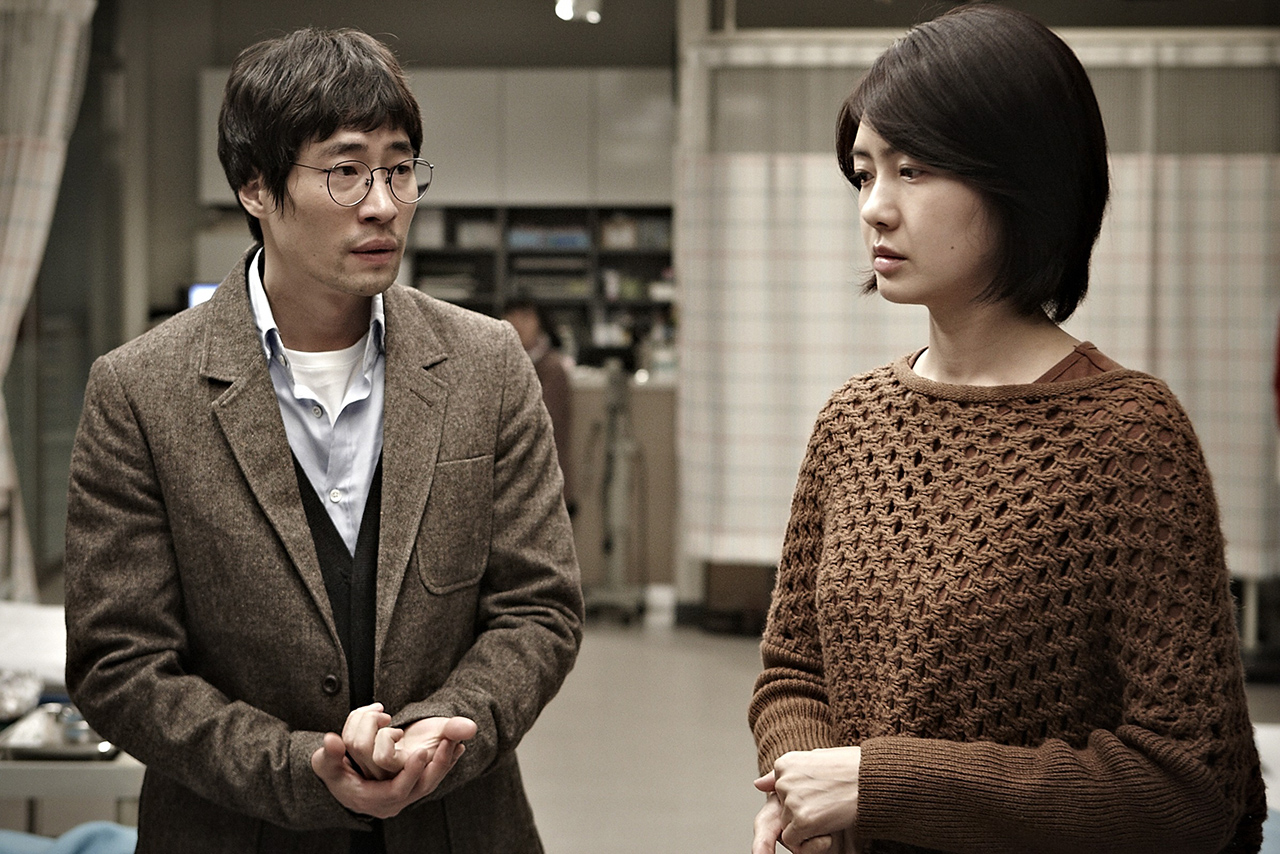 韩国最新烧脑反转电影,韩国高分悬疑电影推荐榜