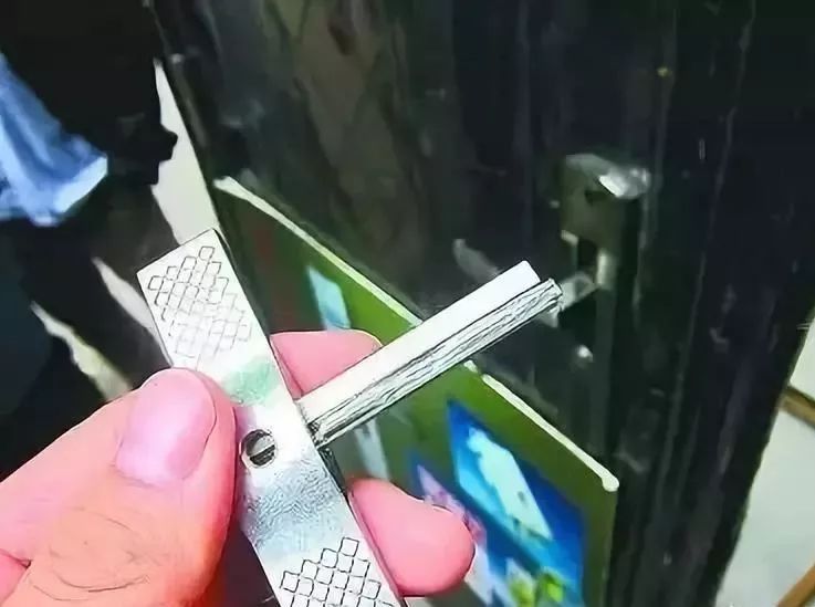 电子锁如何防范入室盗窃,入室盗窃哪些锁容易打开