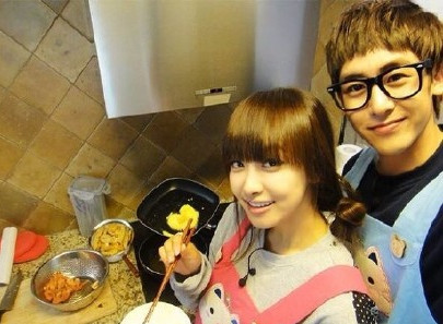 曾经的维尼夫妇都胖得没样了，而见面会上的尼坤帅气却不减当年！