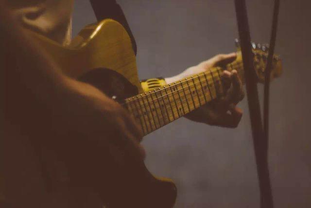 特殊调弦怎么调,吉他特殊调弦怎么调