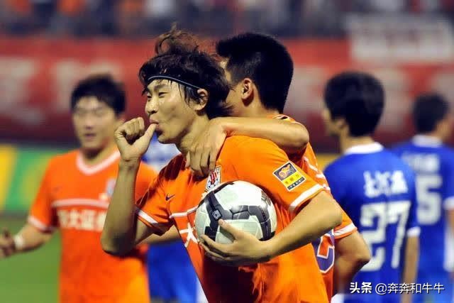 1999年带领山东鲁能泰山夺得双冠,99年鲁能泰山双冠王之路