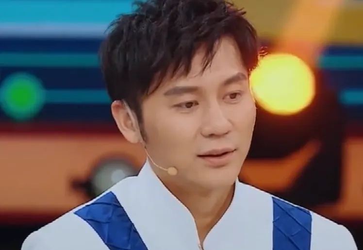李晨独居生活在哪个小区,李晨回顾十年跑男