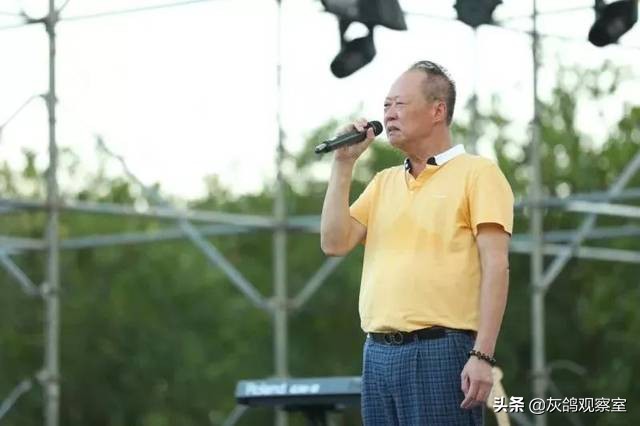 各国首富加拿大首富,加拿大首富排行第三的人是谁