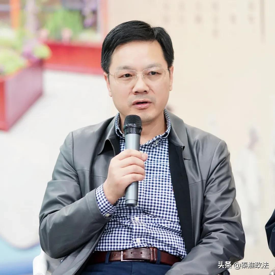 “转角遇见·百草园”为秦淮中医院输入创新发展正能量