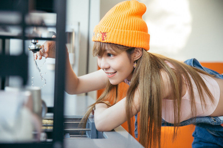 创造营华承妍首秀,创造营2020华承妍个人solo