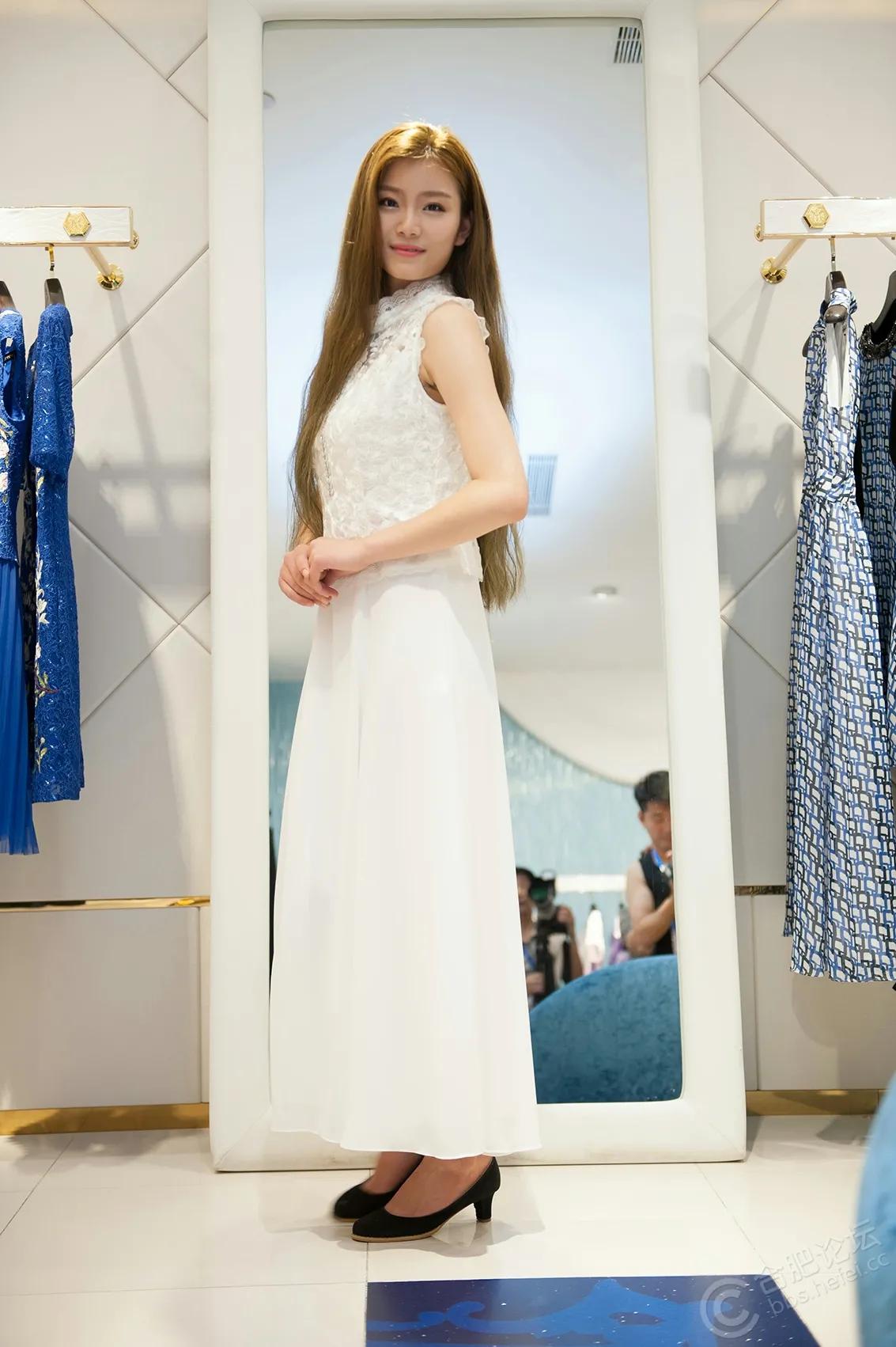 买衣服时应该怎么说,买衣服千万别说的三句话