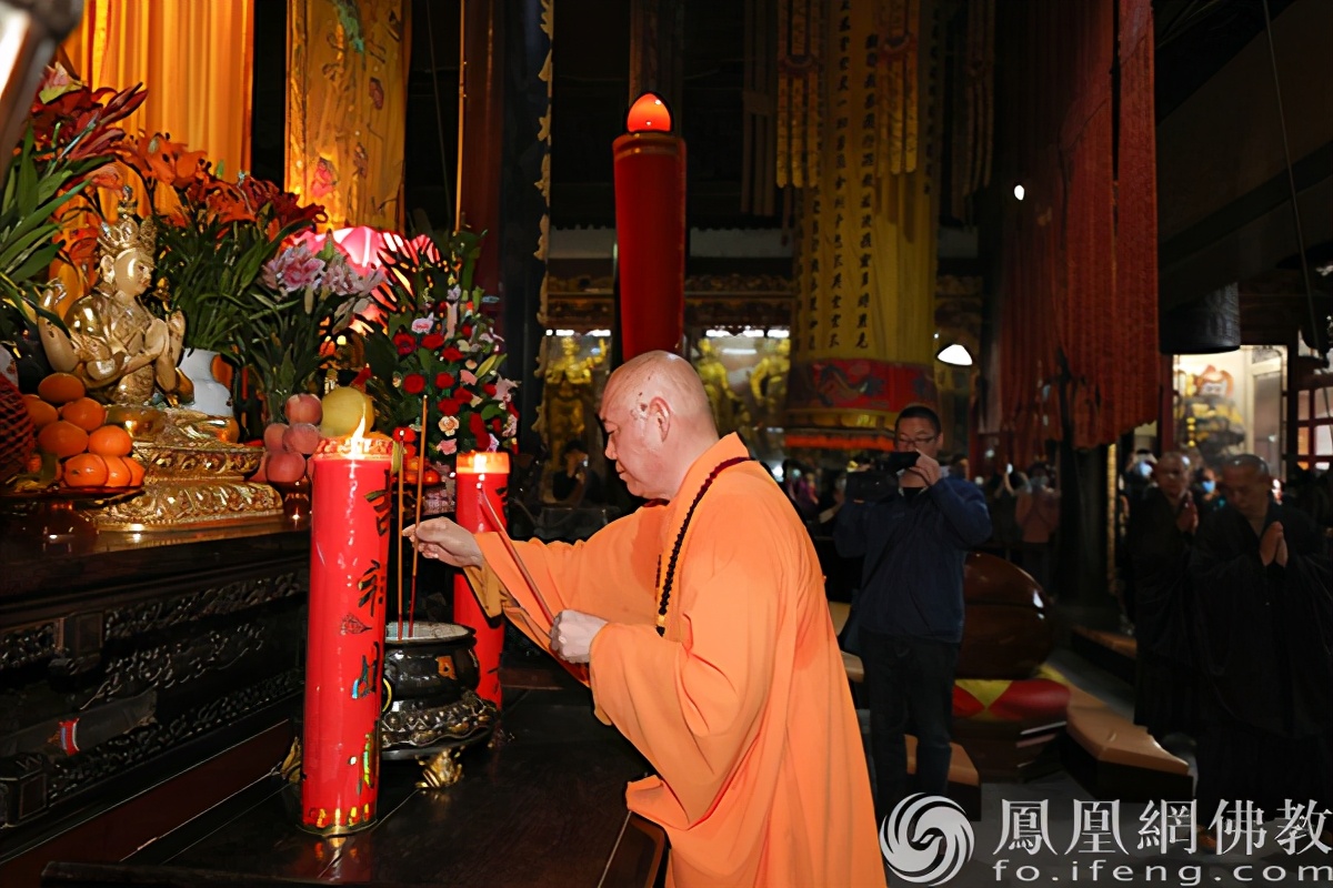 三步一拜普陀山完整版免费,普陀山南海观音礼佛