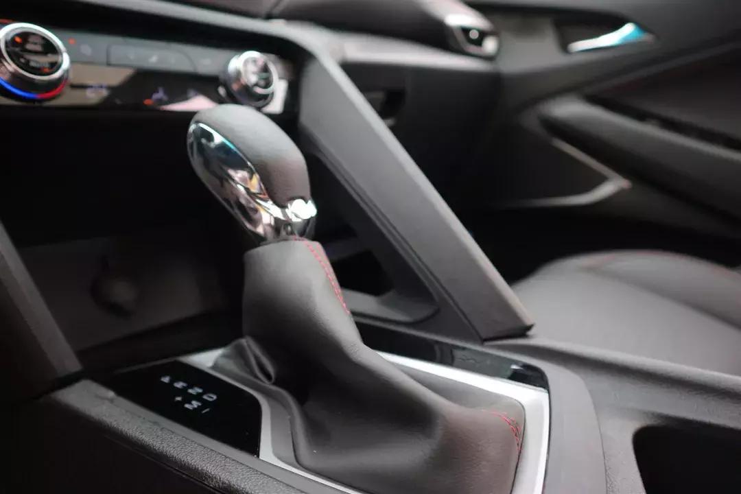 多功能家用车雪佛兰沃兰多,试驾雪佛兰沃兰多视频