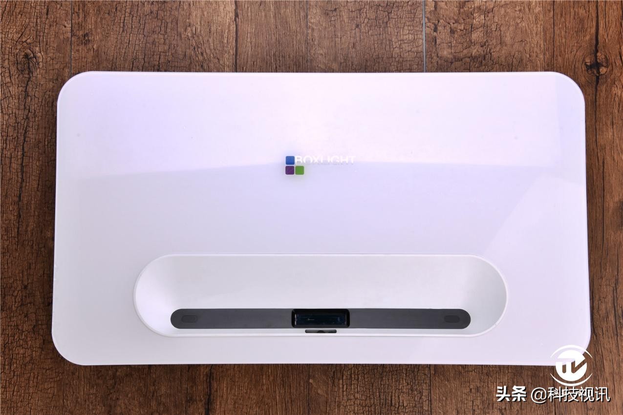 护眼便携影院高亮激光投影,流光溢彩显示器神光同步