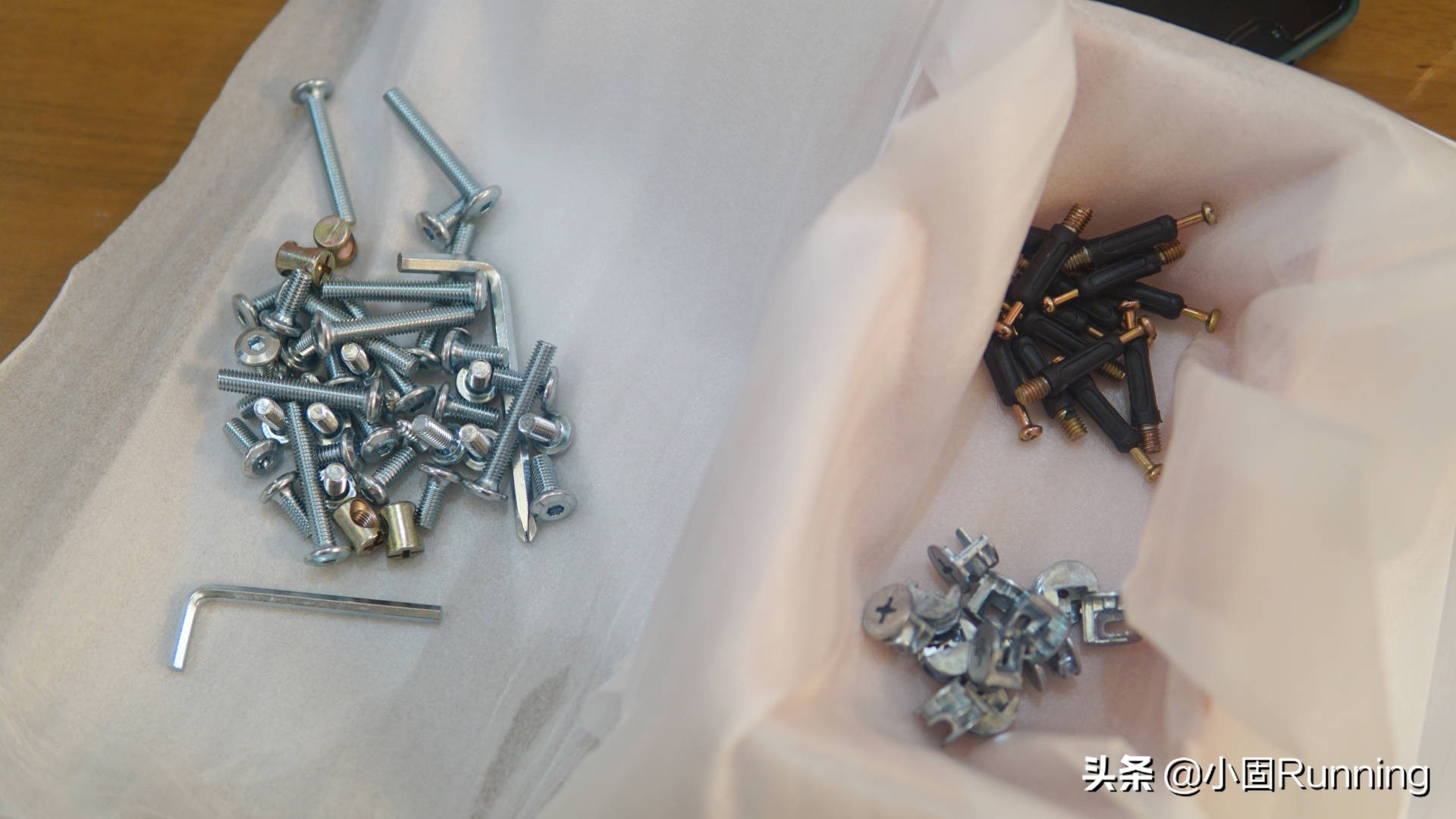 女儿小红花,儿童桌椅学习桌椅1-3岁可以画画