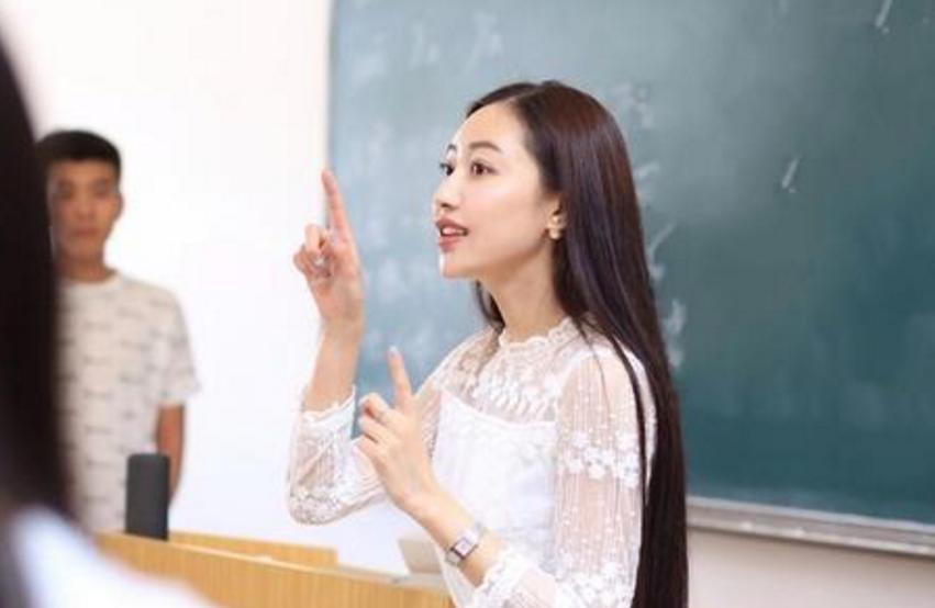 小学老师被人瞧不起,为什么有人瞧不起学渣