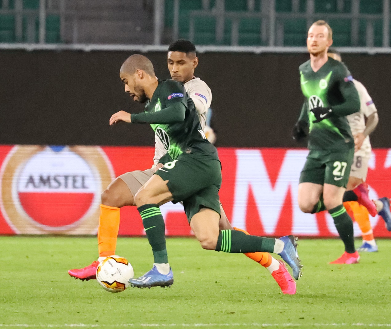 狼堡赛季主场不败,狼堡对勒沃库森比分