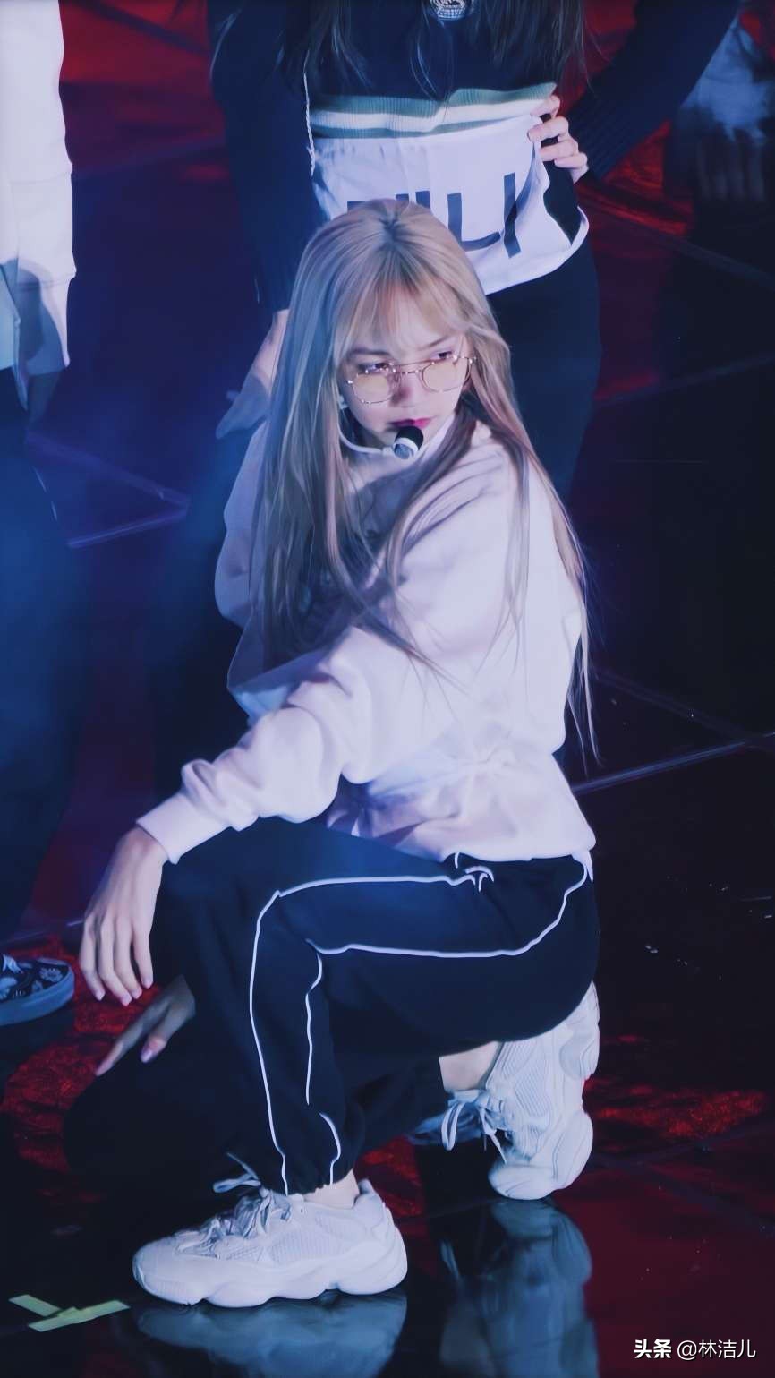 人间富婆lisa衣服价格,为什么说lisa是富婆