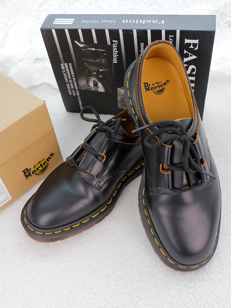 棕黄色面包鞋怎么搭配好看,漂亮女人洋气鞋教程