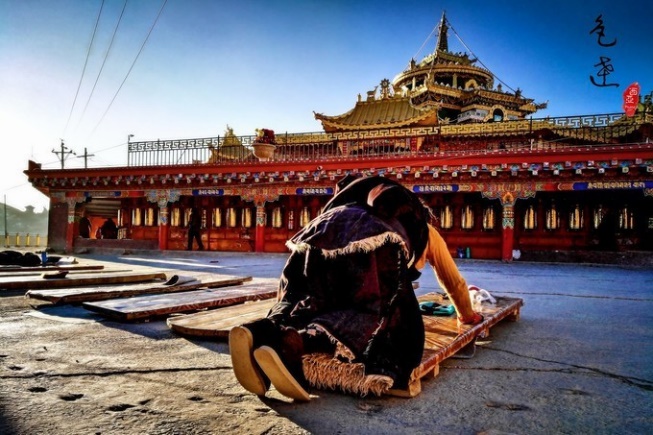 这个冬天去一趟色达,把2020年的不如意,尽数放下