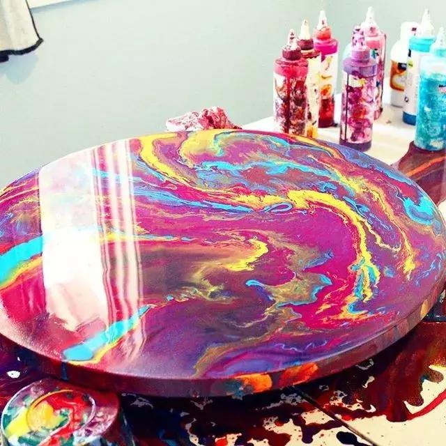 抽象画怎样画得简单又好看,看似复杂实则画起来简单的抽象画