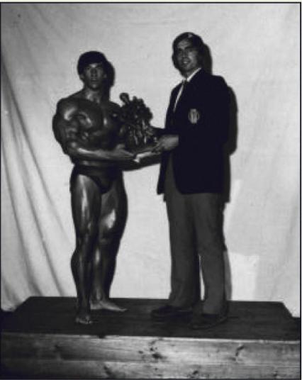 健美冠军查尔斯,健美第一位冠军