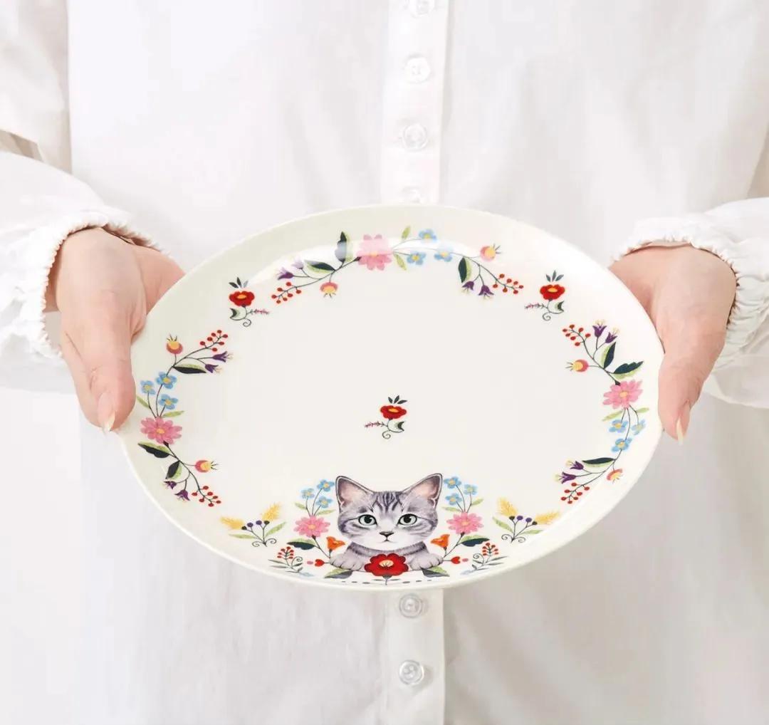 日本人又来骗猫奴们的钱啦!但我心甘情愿掏钱了!