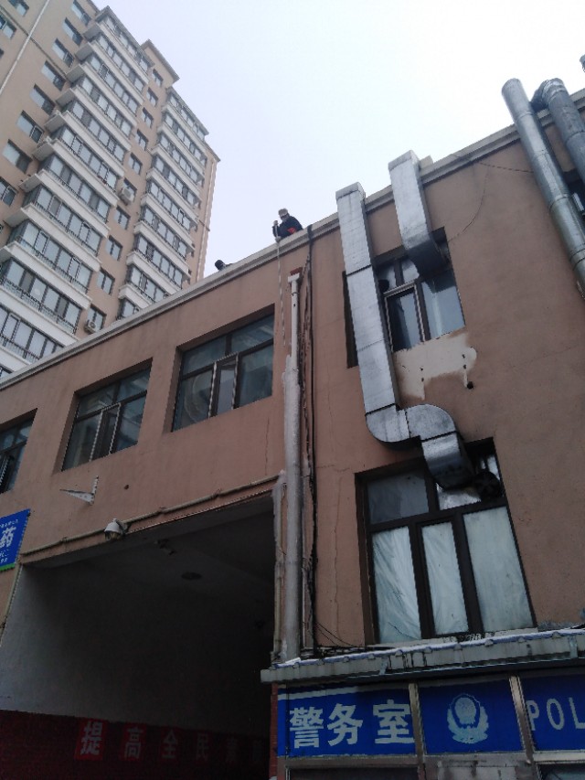 为民服务暖民心疫情防控,防控疫情不松懈为民服务再提升