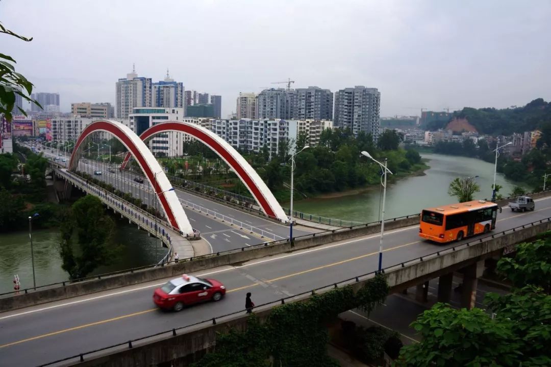 房价泡沫是如何让扩散的？