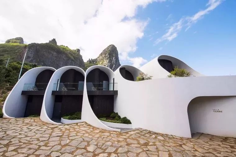 全球顶级野奢酒店,一生必住民宿100元