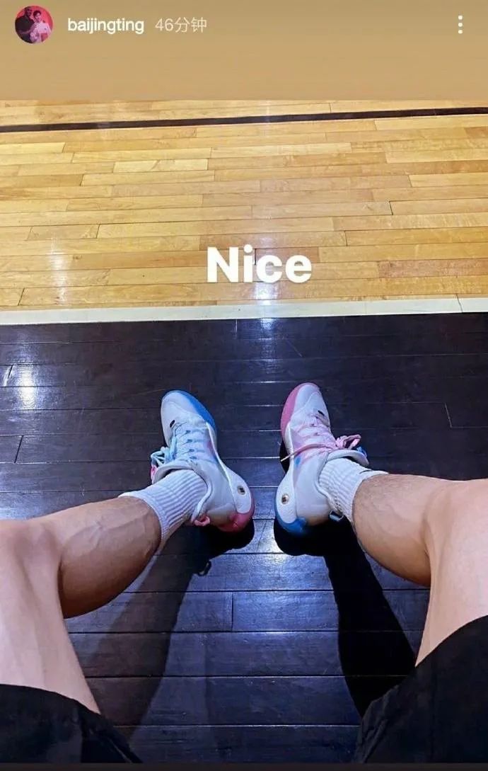 白敬亭上脚安踏跑鞋,安踏氮科技跑鞋白敬亭同款