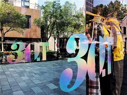 巩俐穿红色阿迪达斯照片,巩俐nikeadidas封面