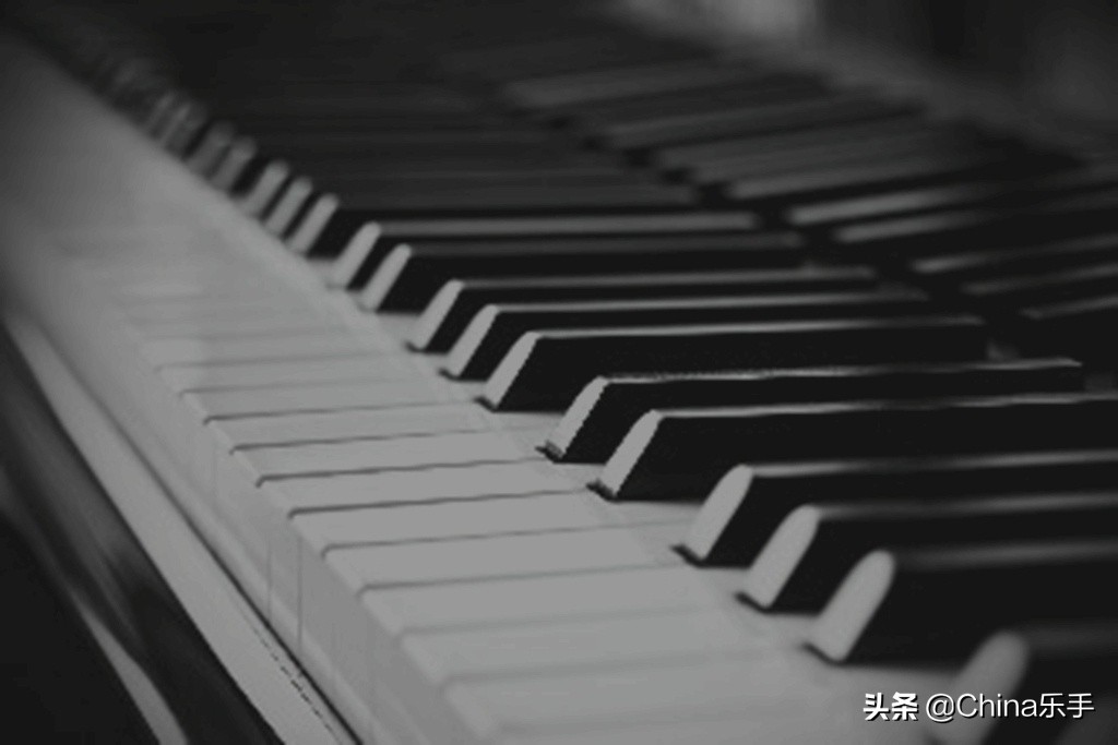 据说,乐队里的键盘手们常用的装备都在这里!