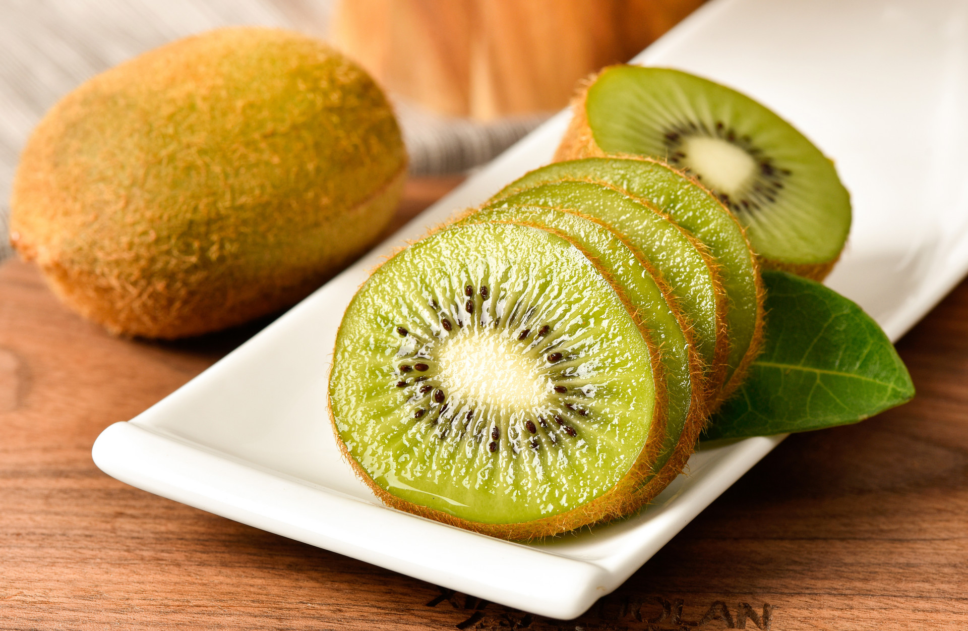 在家憋了三天的症状表现,在家憋久了胸闷正常吗